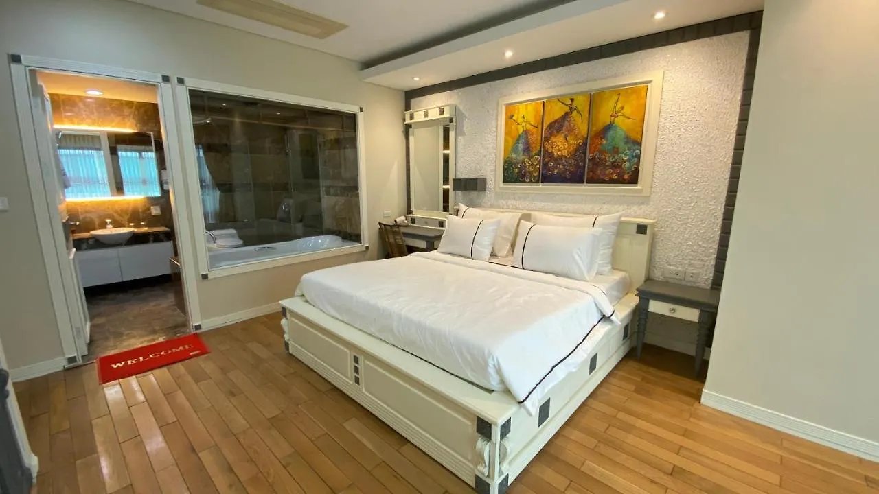 **** Aparthotel Lotus Village Nha Trang Vietnam
